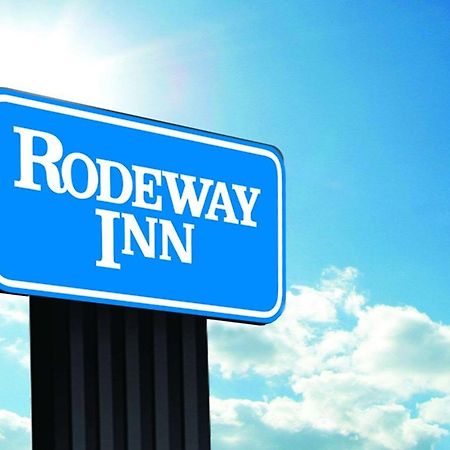 Rodeway Inn La Crosse Exterior foto